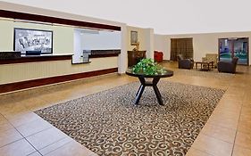 Super 8 By Wyndham Plainview